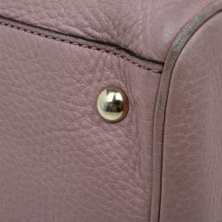 Pre Owned Gucci Light Pink Pebbled Leather Medium Bamboo Top Handle Bag