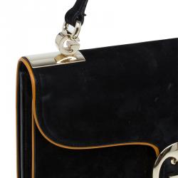 مملوكة مسبقًا حقيبة كتف غوتشي قلاب G دابل 1973 متوسطة سويدي أسود