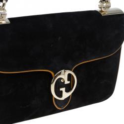 مملوكة مسبقًا حقيبة كتف غوتشي قلاب G دابل 1973 متوسطة سويدي أسود