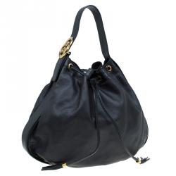 مملوكة مسبقًا Gucci Black Leather Medium Interlocking G Ornament Tassel Hobo
