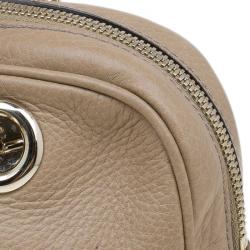 مملوكة مسبقًا حقيبة كتف غوتشي سوهو جلد بيج متوسطة بسلسلة