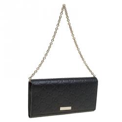مملوكة مسبقًا Gucci Black Guccissima Leather Wallet On Chain