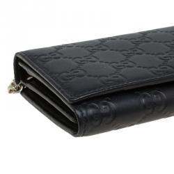 مملوكة مسبقًا Gucci Black Guccissima Leather Wallet On Chain
