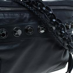 مملوكة مسبقًا Gucci Black Calfskin Leather Metal Studs Clutch