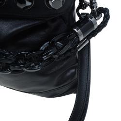 مملوكة مسبقًا Gucci Black Calfskin Leather Metal Studs Clutch