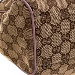 Pre Owned حقيبة يد غوتشي سوكي متوسطة كانفاس GG بنفسجية فاتحة/ بيج