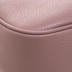 مملوكة مسبقًا Gucci Beige Pebbled Leather Small Soho Disco Shoulder Bag