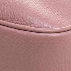 مملوكة مسبقًا Gucci Beige Pebbled Leather Small Soho Disco Shoulder Bag