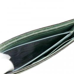 Pre Owned Gucci Green Alligator Clutch Bag