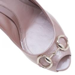 Pre Owned حذاء غوتشي نيوهوليوود جلد وردي ميتاليك بحلية لجام الحصان و مقدمة مفتوحة مقاس 38.5