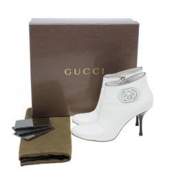 Pre Owned حذاء بوت غوتشي جلد أبيض حرفي GG متداخلين للكاحل مقاس 38.5