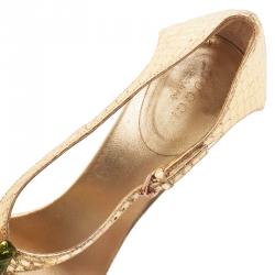 مملوكة مسبقًا Gucci Metallic Gold Python Jeweled Bamboo Heel Sandals Size 38.5 