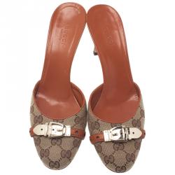 مملوكة مسبقًا صندل سلايد غوتشي غوتشيسيما مزين بأبزيم كانفاس بيج مقاس 38.5