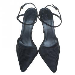 Pre Owned صندل غوتشي بطيات و جلد بحزام للكاحل ومقدمة مدببة ساتان أسود مقاس 37.5