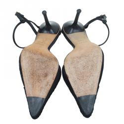 Pre Owned صندل غوتشي بطيات و جلد بحزام للكاحل ومقدمة مدببة ساتان أسود مقاس 37.5