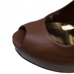 م ملوكة مسبقًا Gucci Brown Leather Sofia Peep Toe Platform Pumps Size 39
