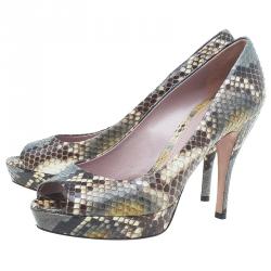 Pre Owned حذاء كعب عالي غوتشي جلد ثعبان ثنائي اللون مقدمة مفتوحة نعل سميك مقاس 39