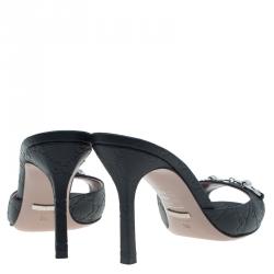 مملوكة مسبقًا Gucci Black Guccissima Leather New Hollywood Horsebit Mules Size 38