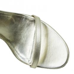 Pre Owned صندل غوتشي جلد ذهبي ميتاليك بالشعار GG وسيور مقاس 38