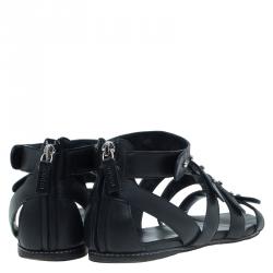 Pre Owned صندل غوتشي غلادياتور جلد أسود مرصع مقاس 38