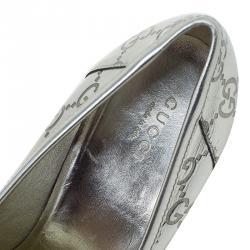 مملوكة مسبقًا حذاء كعب عالي لوفرز غوتشي جلد ذهبي ميتاليك غوتشيسيما مقاس 37