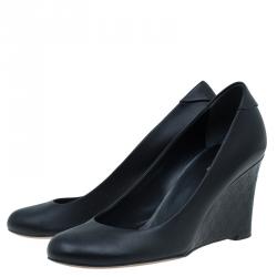 مملوكة مسبقًا حذاء كعب عالي غوتشي جلد GG منقوش كعب روكي مقاس 36