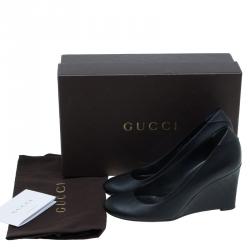 مملوكة مسبقًا حذاء كعب عالي غوتشي جلد GG منقوش كعب روكي مقاس 36