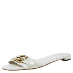 مملوكة مسبقًا Gucci Cream Leather Interlocking GG Flat Slides Size 40.5