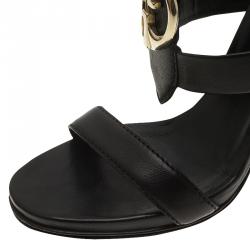 مملوكة مسبقًا Gucci Black Leather GG Back Zip Sandals Size 37.5