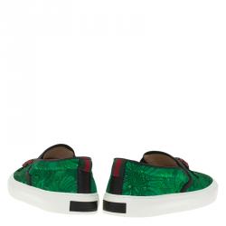 مملوكة مسبقًا Gucci Green Brocade Crystal Lady Bug Slip On Sneakers Size 37.5