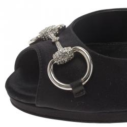 Pre Owned حذاء كعب عالي غوتشي دورساي ساتان أسود إكسسوار هورسبيت كريستال مقاس 39