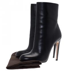 Pre Owned Gucci Black Leather Ankle Boots Size 39