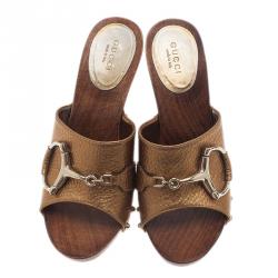 Pre Owned Gucci Gold Metallic Leather Icon Bit Clogs Size 37