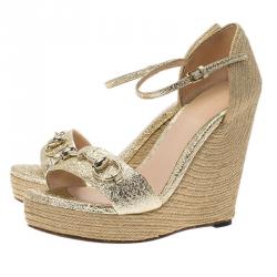 Pre Owned Gucci Gold Crackled Leather Carolina Horsebit Espadrille Wedge Sandals Size 36.5