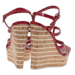 مملوكة مسبقًا Gucci Red Patent Leather and Cork Platform Wedge Sandals Size 37