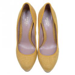 Pre Owned Gucci Yellow Woven Raffia Lisbeth Platform Pumps Size 36
