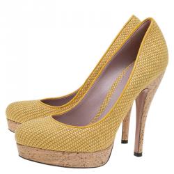 Pre Owned Gucci Yellow Woven Raffia Lisbeth Platform Pumps Size 36