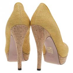 Pre Owned Gucci Yellow Woven Raffia Lisbeth Platform Pumps Size 36