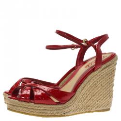 Pre Owned حذاء روكي غوتشي بينولوبي ميكروغوتشيسيما جلد لامع احمر مقاس 37.5