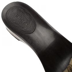 Pre Owned Gucci Beige Guccissima Canvas Icon Bit Clogs Size 38