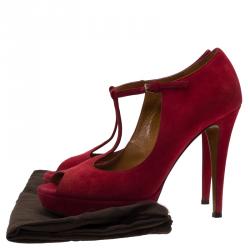 مملوكة مسبقًا حذاء كعب  عالي غوتشي بيتي سويدي أحمر سير حرف T نعل سميك مقاس 37.5