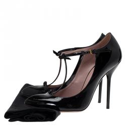 مملوكة مسبقًا حذاء كعب عالي غوتشي بيفرلي سير حرف T جلد أسود لامع مقاس 38