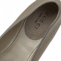 مملوكة مسبقًا Gucci Beige Leather GG Interlocking Buckle Ballet Flats Size 36