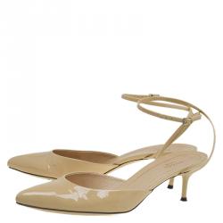 مملوكة مسبقًا Gucci Beige Patent Ankle Strap Pointed Toe Kitten Heel Sandals Size 40.5