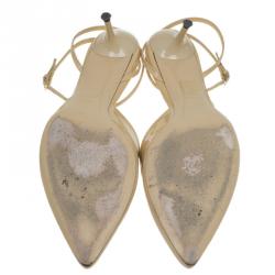 مملوكة مسبقًا Gucci Beige Patent Ankle Strap Pointed Toe Kitten Heel Sandals Size 40.5