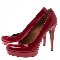 مملوكة مسبقًا Gucci Red Patent Platform Pumps Size 38.5
