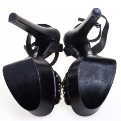 Pre Owned Gucci Black  Studded Leather Leila Platform Sandals Size 38