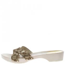 مملوكة مسبقًا Gucci Beige GG Canvas Cross Strap Wooden Clog Slides Size 40