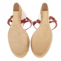 Pre Owned صندل غوتشي هولي مايكروغوتشيسيما جلد أحمر لامع كعب روكي مقاس 40