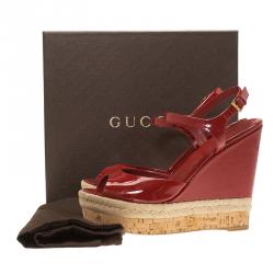 Pre Owned صندل غوتشي هولي مايكروغوتشيسيما جلد أحمر لامع كعب روكي مقاس 40